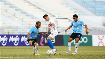 التعادل السلبي يحسم الشوط الأول من لقاء الزمالك وغزل المحلة
