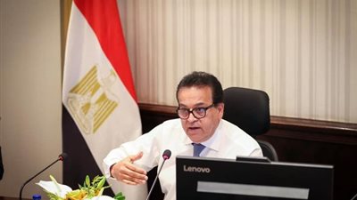 الصحة: توافر مخزون استراتيجي كافِ من المستلزمات الطبية والأدوية الخاصة بعلاج كورونا