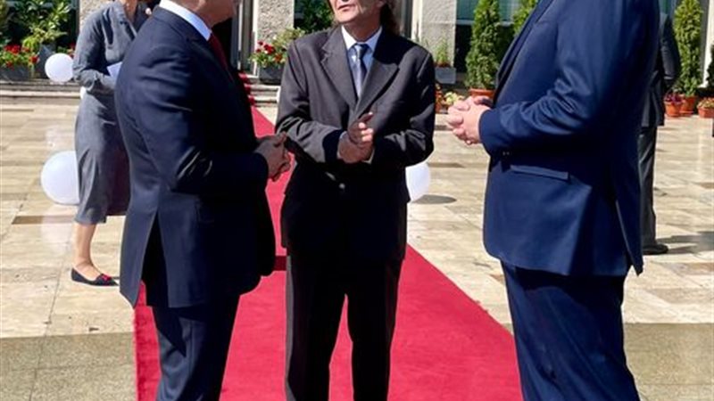 بوابة الجمهورية