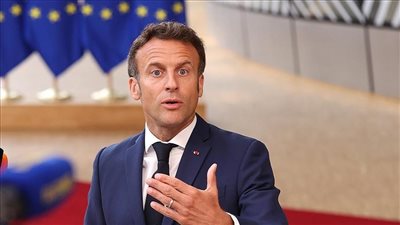 الرئيس الفرنسي: الاتفاق النووي مع إيران لا يزال ممكناً