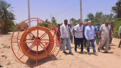 بدء توصيل الغاز الطبيعى ل ١٨٠٠٠ وحدة سكنية بإسنا وأرمنت جنوب غرب الأقصر