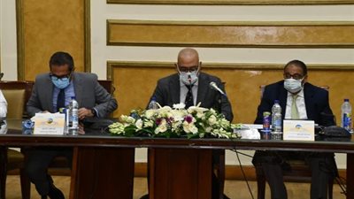وزير الإسكان يوافق على زيادة رأس مال شركة المقاولون العرب لـ 8 مليارات جنيه