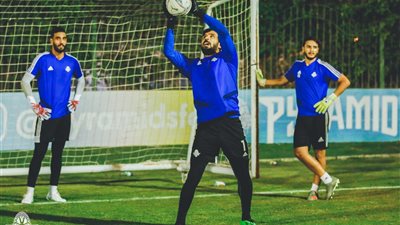 حارس بيراميدز يقترب من الانضمام إلى الاتحاد السكندري