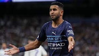 القيمة التسويقية لرياض محرز تتراجع بعد تجديد عقده مع مانشستر سيتي
