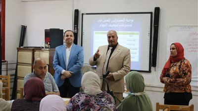 وكيل وزارة التعليم ببني سويف يشهد برنامج التنمية المهنية لمنح الصلاحية للنقل لوظائف المعلمين