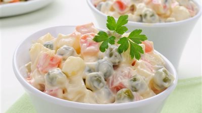طرق سهلة ومتنوعة لعمل سلطة البطاطس