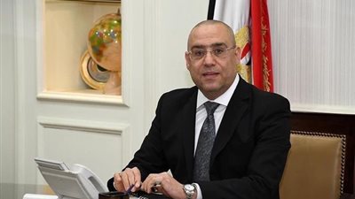 وزير الإسكان يُصدر 16 قراراً لإزالة مخالفات وتعديات بالساحل الشمالي والفشن الجديدة