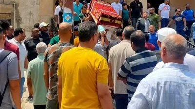 أهالي الإسماعيلية يشيعون جثمان والدة محمد حمص..صور