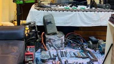 ضبط شخصين يديران ورشة لتصنيع الأسلحة النارية والإتجار بها فى الفيوم