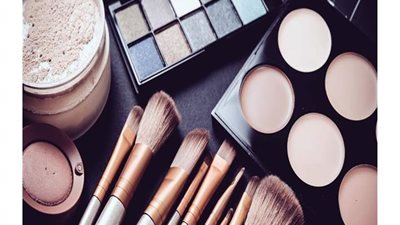 احذرى..طرق تجعل البكتيريا تدخل مستحضرات التجميل الخاصة بك