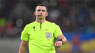 ريال مدريد ضد فرانكفورت.. أرقام مايكل أوليفر حكم مباراة السوبر الأوروبى