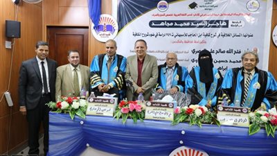 رئيس جامعة الأزهر يناقش رسالة ماجستير في اللغة العربية بكلية الآداب جامعة دمياط
