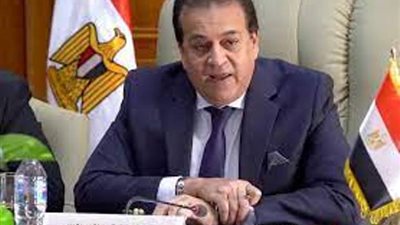 تفاصيل تنسيق المرحلة الأولى ووزير التعليم العالي يكشف مفاجأة بالجامعات الأهلية.. فيديو