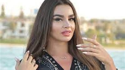 اطلالة ساحرة للراقصة جوهرة تخطف الانظار
