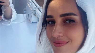 بكلمات مؤثرة.. حلا شيحة تودع الراحلة رجاء حسين