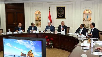 وزير الإسكان: الاعلان عن اجراءات تسكين الاسر بمشروع تطوير 