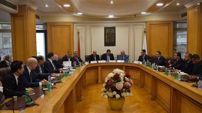 التموين وغرفة القاهرة يستعرضان خطة تنظيم معرض أهلًا مدارس