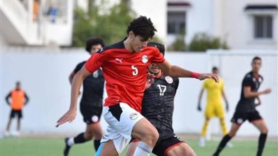 مدافع المقاولون يوقع للاهلى بداية من الموسم المقبل