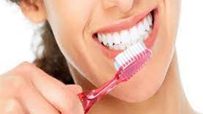 تحذيرات هامة من معاجين تبييض الأسنان
