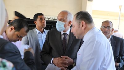 محافظ الجيزة يعاين موقع حريق كنيسة ابو سفين..ويقرر صرف إعانات عاجلة لأسر المتوفين والمصابين