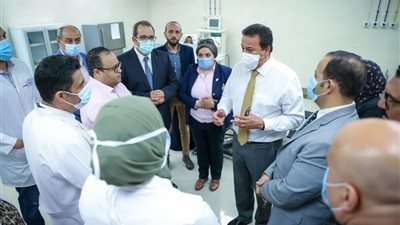 عبد الغفار : رضاء المواطن عن مستوى الخدمات الطبية على رأس أولويات المنظومة الصحية