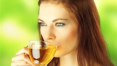الشاى الأخضر وفوائدة للبشرة