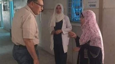 محافظ الشرقية يُفاجئ العاملين بمركز طب الأسرة بقرية الروضة ويُحيل 49 من العاملين به للتحقيق