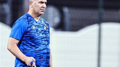 السيلية القطرى يحاول إقناع مدربه التونسى بسحب استقالته