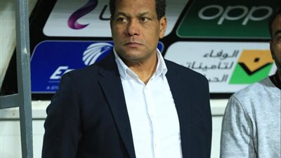 علاء عبدالعال: إيسترن كومباني أضاع 3 أهداف محققة أمام الأهلي