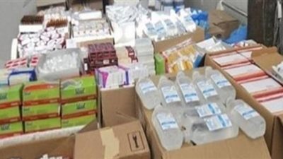ضبط 10 آلاف قطعة مستلزمات طبية غير صالحة فى مخزن بدون ترخيص بالقاهرة