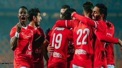 ربيعة وصلاح أبرز الغائبين من قائمة الأهلى لمباراة الاسماعيلى