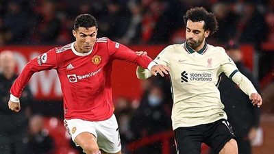 أسطورة مانشستر يونايتد يطالب بعدم مشاركة رونالدو أمام ليفربول
