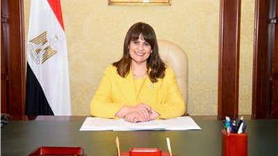 حافظوا على حياتكم.. وزيرة الهجرة توجه رسالة هامة للمصريين فى أوكرانيا