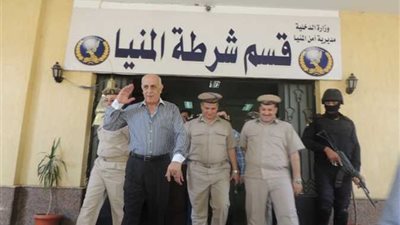 الانتقام يدفع الاصدقاء لاستدراج صديقهم ليوقع على ايصالات امانه تحت التهديد