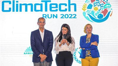 وزير الاتصالات: ندعم البحث والتطوير لاستخدام التقنيات الحديثة فى مواجهة تداعيات تغير المناخ