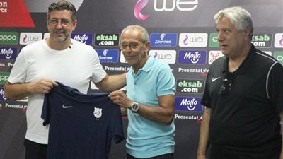 فيتوريا يزور إنبى ويجتمع بالجهاز الفنى