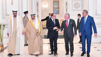 متحدث الرئاسة ينشر صور اللقاء الأخوي بين الرئيس السيسي وقادة «الإمارات والأردن والبحرين والعراق» بالعلمين