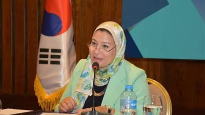 ألسن عين شمس تمد فترةالتقديم للقبول في برامج الدبلوم والدكتوراة حتى ١٠ سبتمبر