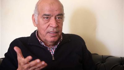 علي أبو جريشة: ارتفاع أسعار اللاعبين أدى لانهيار بعض الفرق.. فيديو