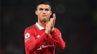 مانشستر يونايتد يكثف مفاوضاته للتعاقد مع بديل رونالدو من أياكس
