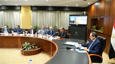 الملا: التوسع في أنشطة الاستكشاف والبحث لزيادة معدلات الاحتياطيات البترولية والغازية