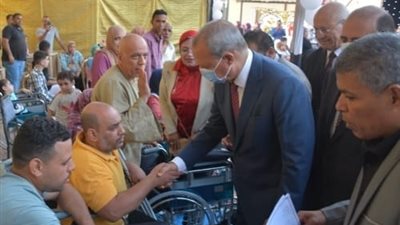 الهجان وسوسة يفتتحان معرض الأسر المنتجة بالقليوبية.. و توزيع أجهزة كهربائية للعرائس وكراسى لذوي الهمم