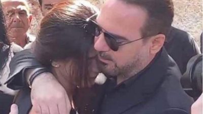 وائل جسار يواسي نادين الراسي في وفاة شقيقها بصورة تجمعهما