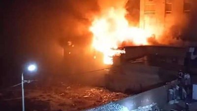 انتقال فريق من نيابة شرق الإسكندرية لمعاينة موقع احتراق ملهى ليلي