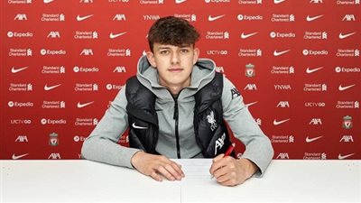 رسميا .. بولتون يضم لاعب ليفربول