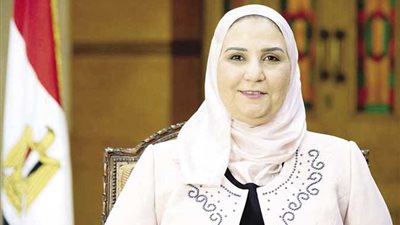 وزيرة التضامن: زيادة سن المعاش لـ 65 عاما بنهاية عام 2040.. فيديو