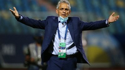 مدرب الاهلى الجديد .. بروفيسور كولومبيا يقترب من تدريب الاحمر