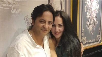 الاعلامي أحمد رجب يعلن ارتباطه بنجمة الاعلانات والمذيعة زينة