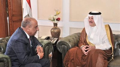 وزير قطاع الأعمال يستقبل السفير السعودي بالقاهرة لبحث تعزيز التعاون