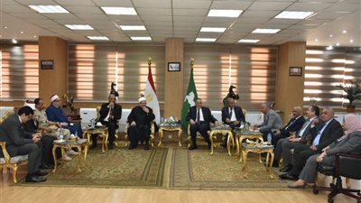 وزيرا التموين والري والمفتي يهنئون محافظ الشرقية بالعيد القومي ..صور
